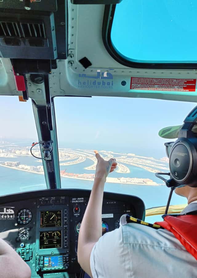 Dubai: Helicopter Ride, Old Town Walking Tour, Abra & Snacks - The 12-minute helicopter flight: the views you’ll remember