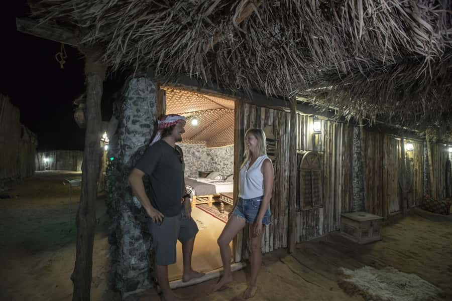 Dubai: Heritage Overnight Safari, Balloon Ride & breakfast - Evening culture at the camp: Yola and drumming, plus hands-on desert crafts