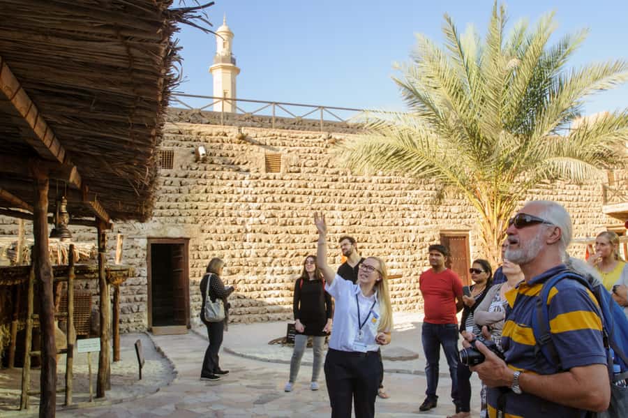 Dubai: Historic City Highlights Day Trip - Spice Souk Time: Fragrances, Busy Corners, and Strong Sales Energy