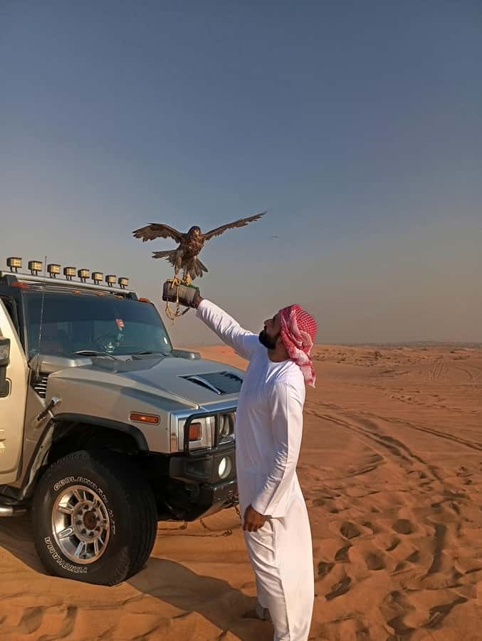 Dubai Hummer Safari Adventure & Traditional Dress Photoshoot - Henna painting, shisha, and the live show lineup