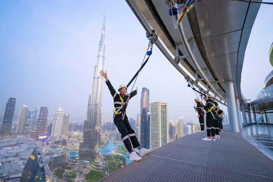 Dubai Iconic Burj Khalifa + Aquarium + Sky Views Ticket - Timing strategy: how to use Burj’s window and keep Sky Views flexible
