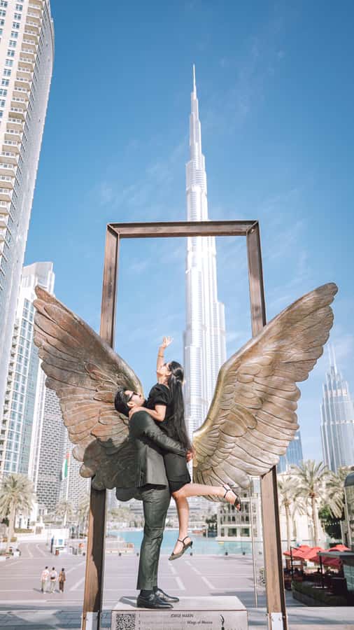 Dubai: Iconic Burj Khalifa Pre-Wedding Photoshoot - Photographer guidance: what makes the session feel worth it
