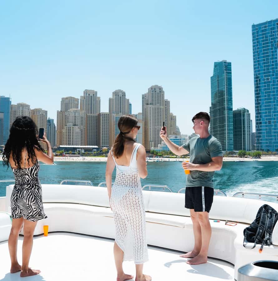 Dubai: Instagrammable Yacht Tour with Drinks & Ain/JBR Views - Getting There: Metro, Parking, and the Marina Mansion Taxi Hint