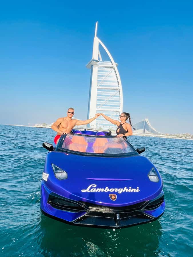 Dubai: Jet car at Burj Al Arab with photos and videos - What the guides do best, and how names show up
