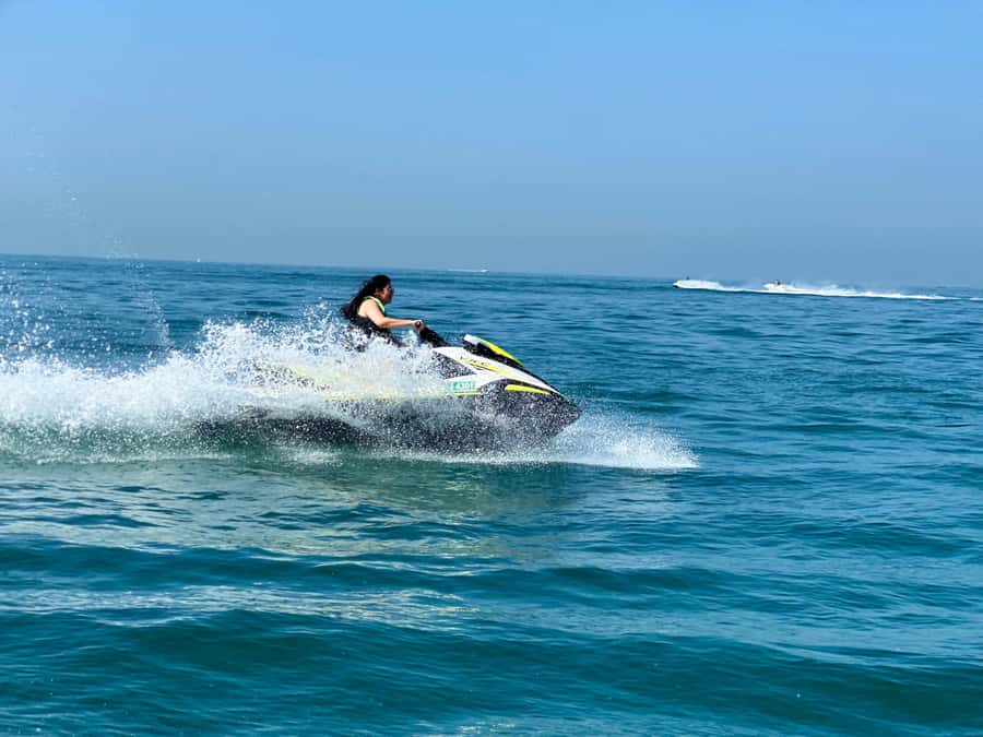 Dubai: Jet Ski Ride with Photos and Videos - 1 Hr - A 1-Hour Dubai Jet Ski Route That Hits Burj Al Arab and Palm Jumeirah