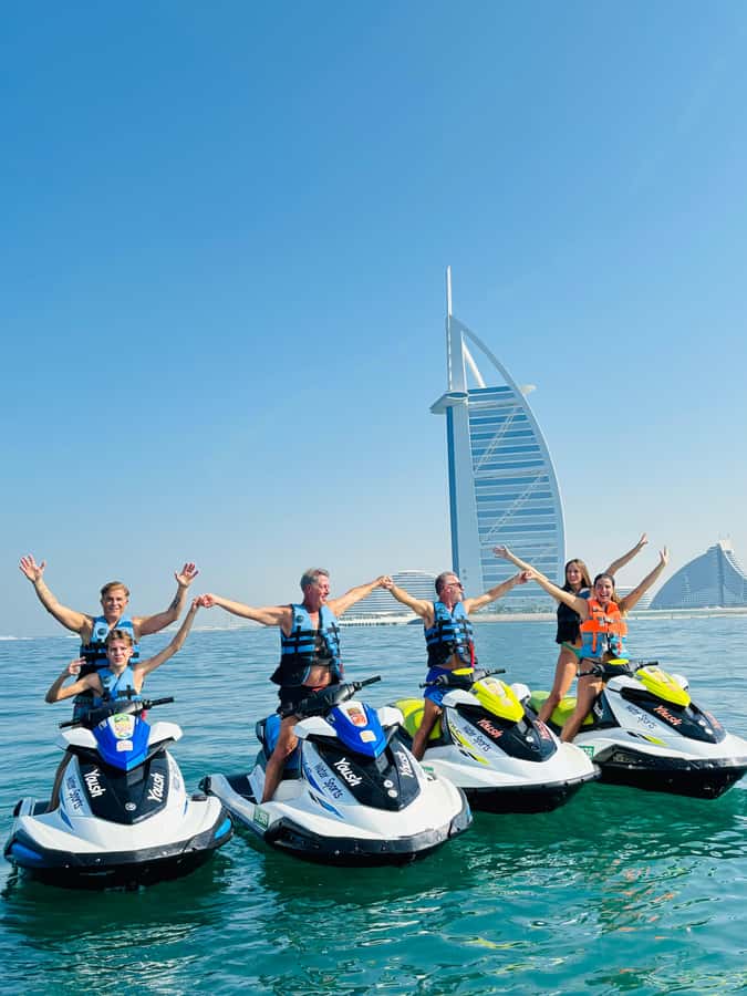 Dubai: Jet Ski Tour of Burj Al Arab with Photos - Practical logistics that make the ride smoother