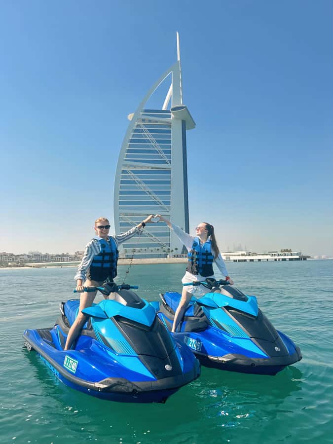 Dubai: Jet Ski Tour of Burj Al Arab with Photos & Videos - Starting at Seabreacher Water Sports in Jumeirah, What Happens Before You Ride