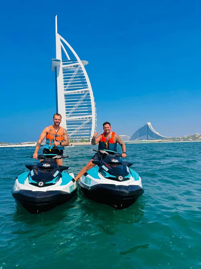 Dubai jet ski: visit the Burj al Arab and Atlantis with photos and videos - Gear, comfort, and the post-ride reset