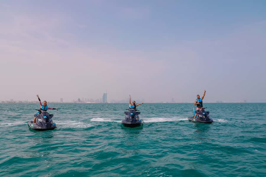 Dubai: Jetski, Burj Khalifa, Burj Al Arab, Juice, & Photos - Weather, fitness, and who should rethink this ride
