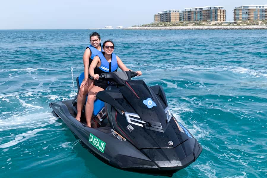 Dubai: Jetski Ride up to 2 People with Photos & Refreshments - Should you book this jet ski ride?
