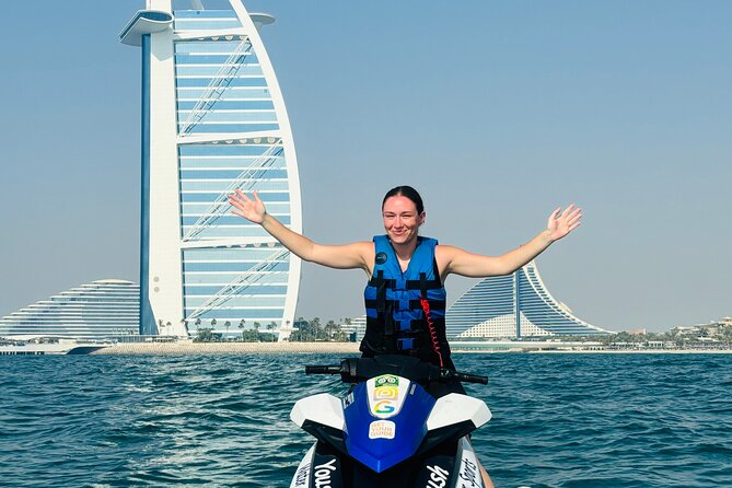 Dubai Jetski Tour of Burj al Arab and Burj Khalifa 45Min. - Stop 2: Jumeirah Public Beach and the coastline rhythm