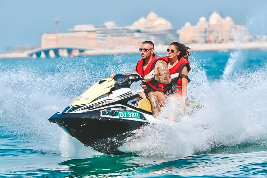 Dubai: Jumeirah Beach Jet Ski Rental for up to 2 People - Key Things That Make This Jet Ski Rental Worth Your Time