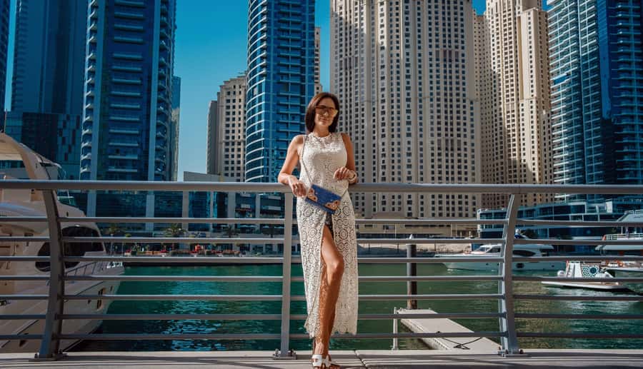 Dubai Layover Tour with Durations- 4, 8 or 12 hrs - Dubai Mall, Marina Cafes, and a Jumeirah Beach Finish