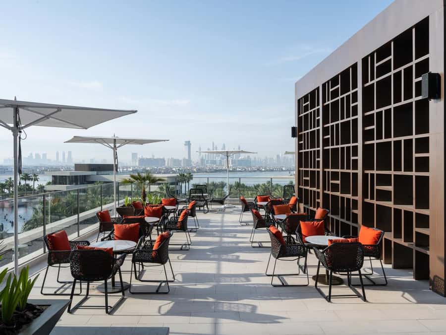 Dubai: Luxury Dinner Buffet at Gastronomy Atlantis The Royal - Choosing indoor comfort or outdoor skyline views