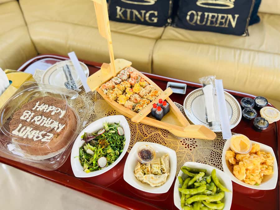 Dubai: Luxury Private 50 FT Yacht Cruise + Optional Sushi - Meeting at Dubai Harbour Yacht Club, not Dubai Marina