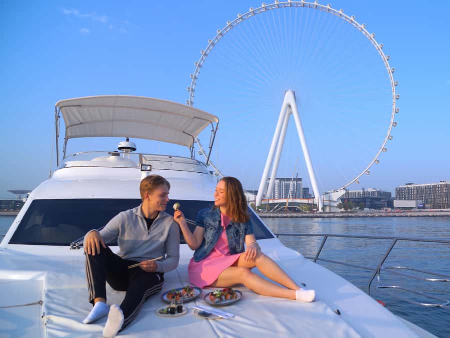 Dubai: Luxury Private 50 FT Yacht Cruise + Optional Sushi - The view checklist: what you see and why it matters