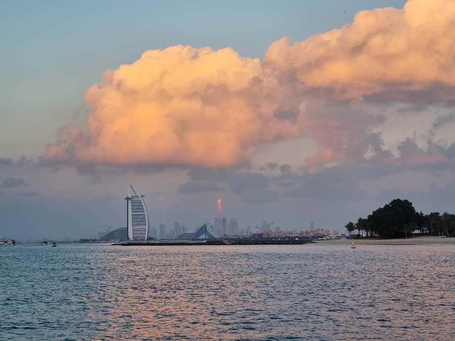 Dubai: Luxury Sightseeing Cruise with Food and Drinks - Palm Jumeirah: the man-made engineering you can actually see