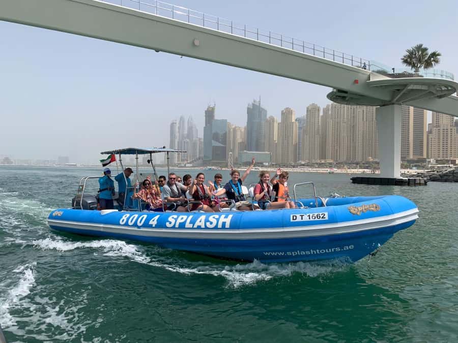 Dubai Marina : 1.5-Hour Atlantis Sightseeing Speedboat Tour - Atlantis Hotel Pause: Why This Stop Works Better Than a Drive-By