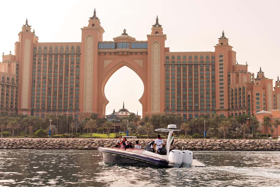 Dubai Marina: 1-Hour Luxury Sightseeing Speedboat Tour - Best time to go: sunset runs and when it feels coolest