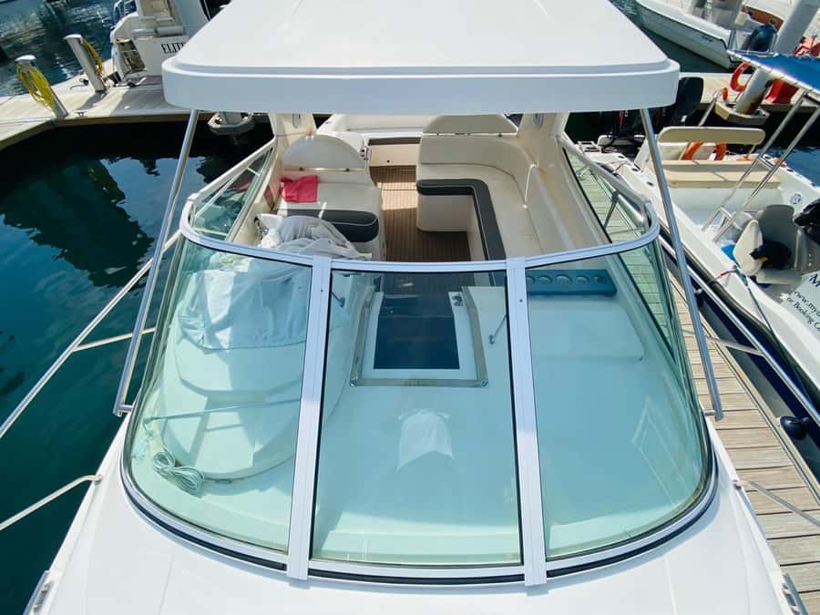 Dubai Marina: 2-Hour Mini Yacht Ride - Crew and service: where the experience usually wins