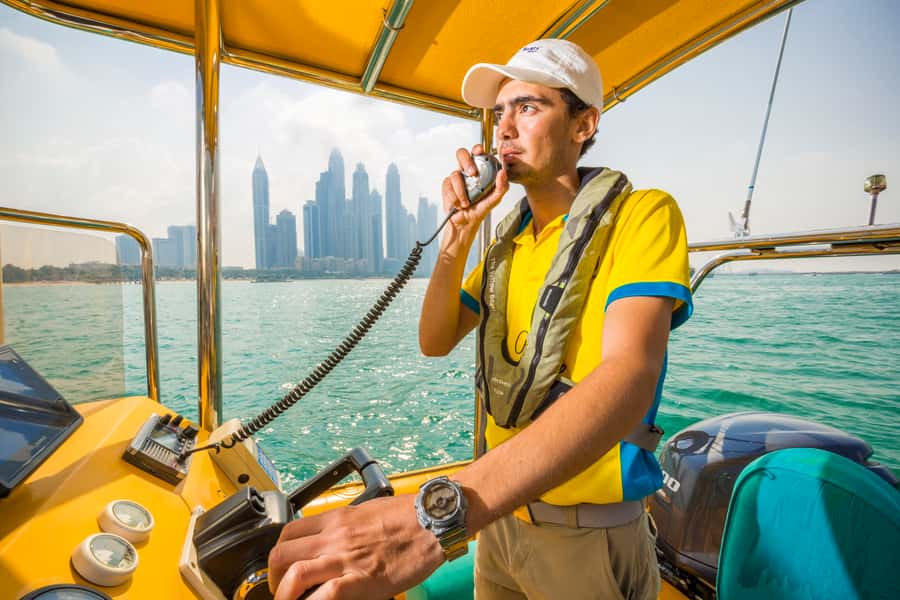 Dubai Marina: Guided Sightseeing Tour by Speedboat - Dubai Marina to Jumeirah Beach Residence, Your First Big Picture Window
