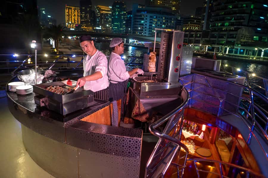 Dubai: Marina Luxury Dhow Dinner Cruise - Choosing your spot on the boat for the best views