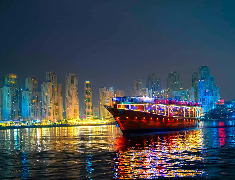 Dubai: Marina Luxury Dhow Dinner Cruise - Pickup and timing: the 1-hour rides bookend the cruise