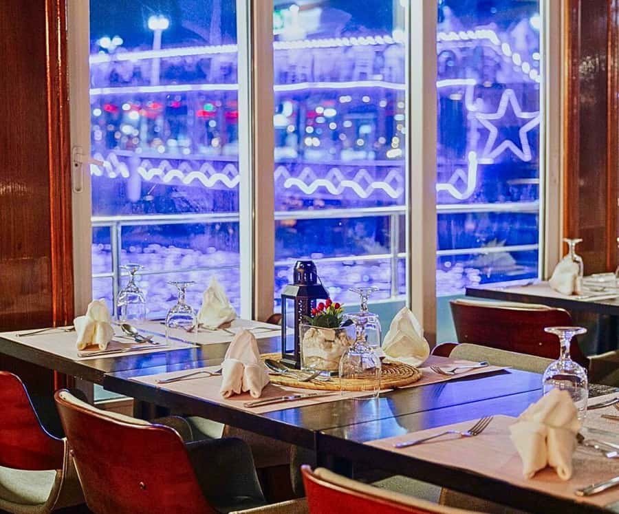 Dubai: Marina Premium Dinner Cruise with Unlimited Drinks - Who this cruise is best for