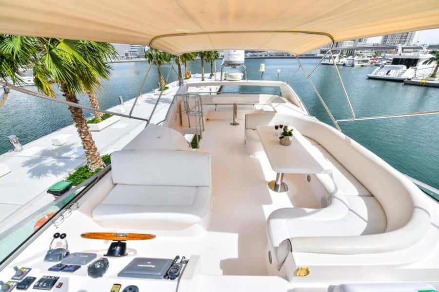 Dubai: Marina Private Luxury Yacht Tour - Practical tips for a smooth boarding day