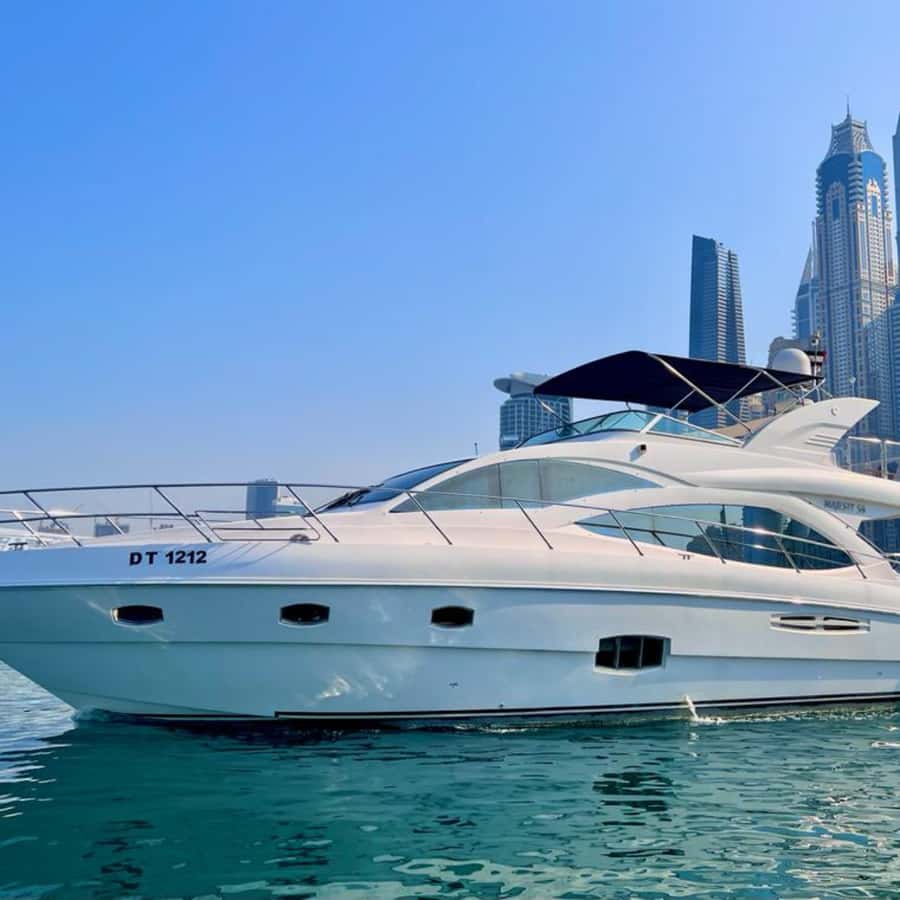 Dubai: Marina Sightseeing on Yacht with Breakfast - Meeting point at Love Boats UAE near Spinneys, and how to avoid stress