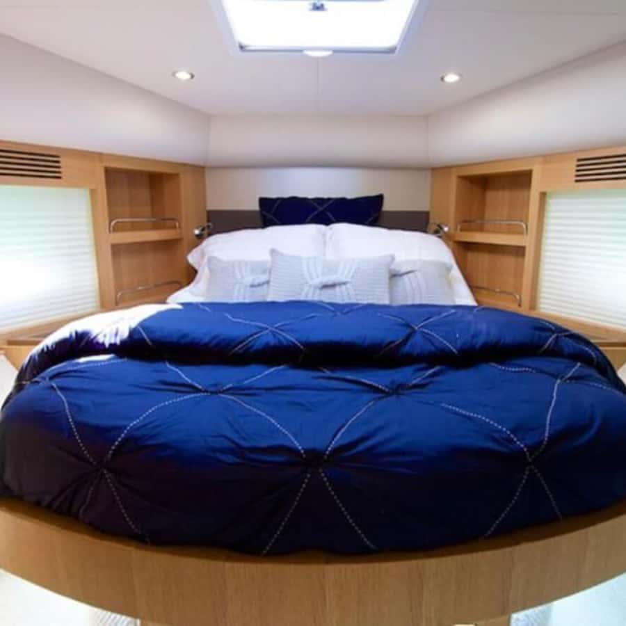 Dubai: Marina Sightseeing on Yacht with Breakfast - Who should book this Dubai Marina yacht breakfast cruise