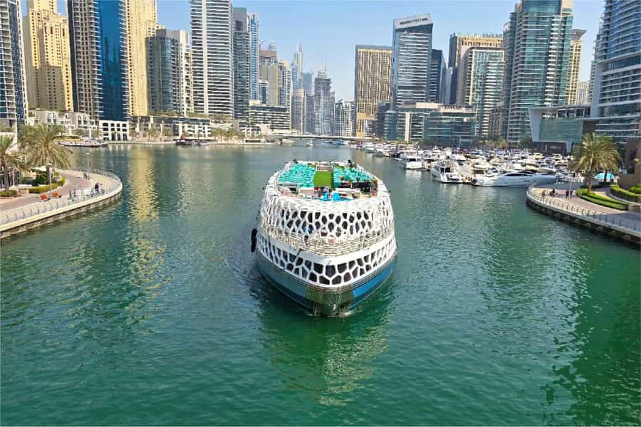 Dubai: Mega Yacht Dinner Cruise with Buffet - Where you go: Dubai Marina to Palm Jumeirah and Atlantis angles