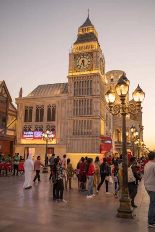 Dubai: Miracle Garden, Global Village, and Dubai Frame - Practical Tips That Make the Day Smoother (Shoes, Timing, and Meetings)