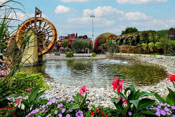 Dubai: Miracle Garden Tickets with Round-trip Transfer - Miracle Garden is pure wow, but plan your route