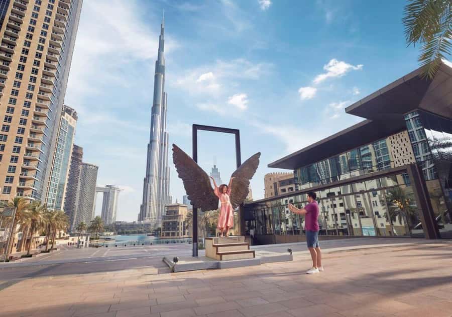 Dubai Modern Tour: Souq Madinat, Marina, Burj Khalifa stop - Burj Khalifa and Dubai Mall: the skyline finale, with an optional upgrade