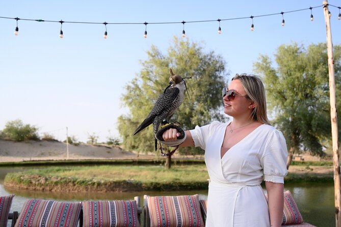 Dubai: Morning Heritage Safari by Vintage G Class & Al Marmoom Oasis - Live Arabic Coffee Making and Traditional Dress Up