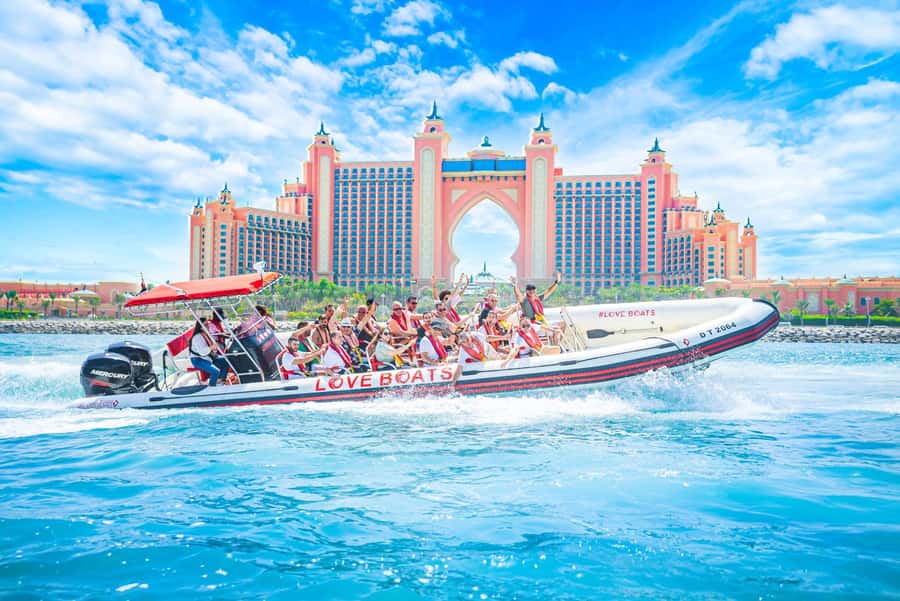 Dubai - New Year's Eve Fireworks show on a Speedboat - The 2.5-hour timeline, and how to plan your mindset