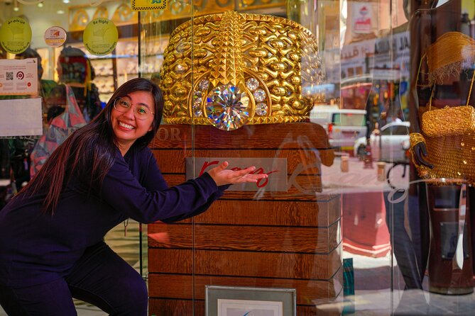 Dubai: Old Town, Souks, Street Food, Guided Tour & Abra Ride - Dubai Spice Souk: smell, color, and friendly bargaining practice