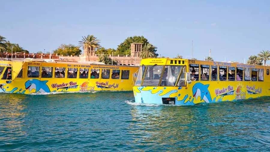 Dubai: Old town tour with Wonder Bus, souks, Creek and Guide - Al Fahidi Fort and the Nearby Old Textile Market