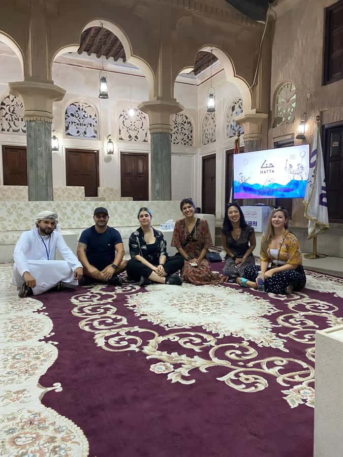 Dubai: Old Town Walking Tour with Abra Cruise & Street Food - Street food and included extras: where the value shows up