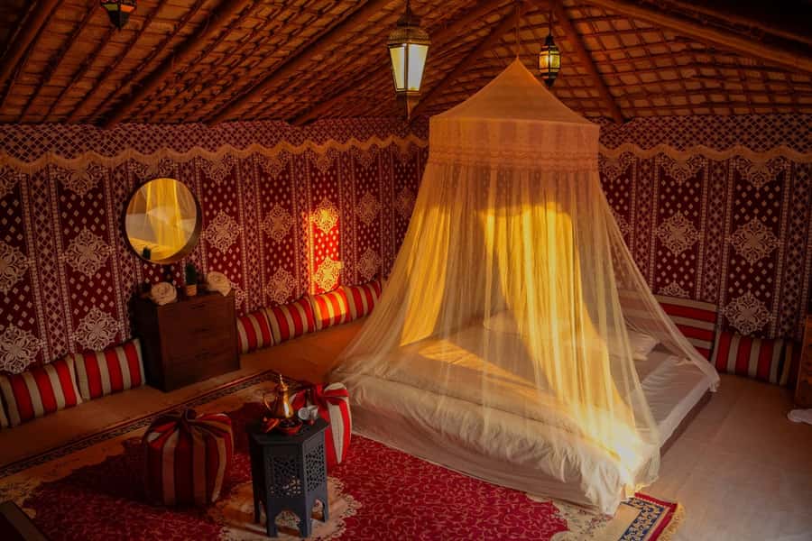 Dubai: Overnight Safari, Dinner, Stargazing & Al Khayma Camp - Sunrise camel trek and Arabian breakfast: the payoff for staying overnight