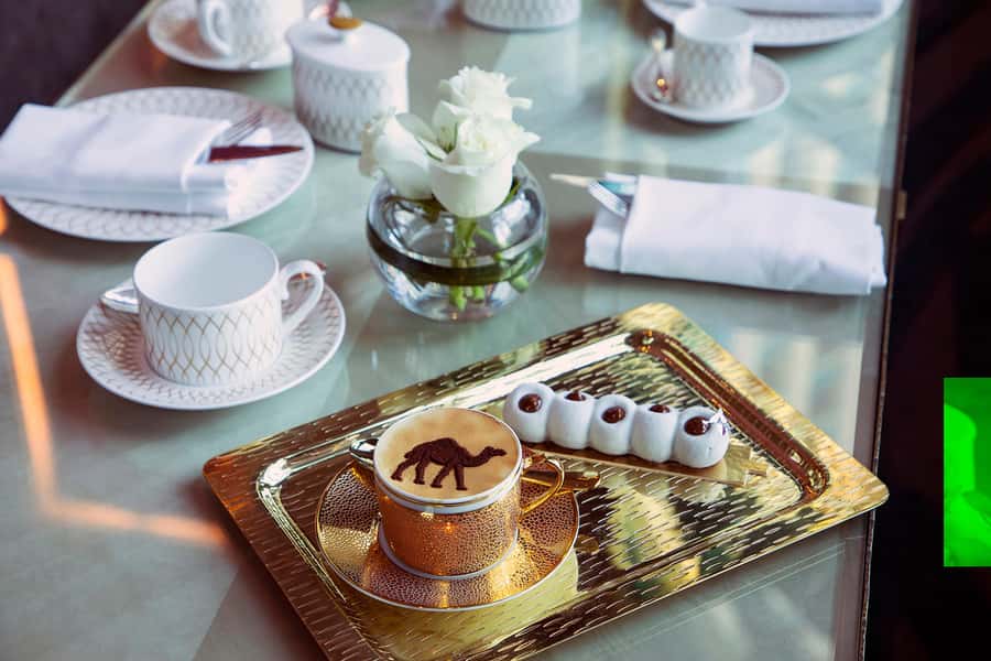 Dubai: Plato's Afternoon Tea in Atlantis the Palm - Choosing unlimited tea/coffee versus a signature cocktail