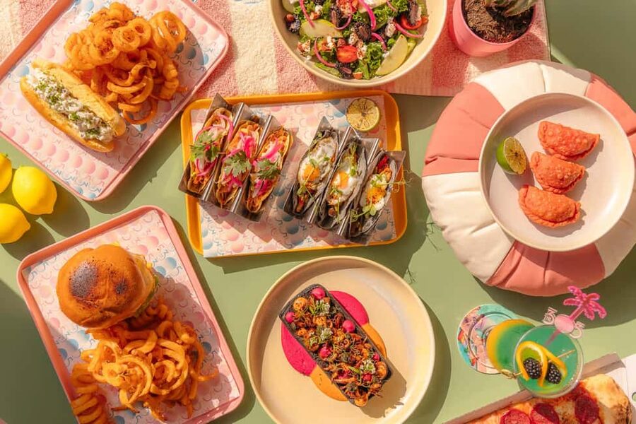 Dubai: Pool & Beach Pass with Prosecco & Fruit Platter for 2 - Key highlights to know before you go