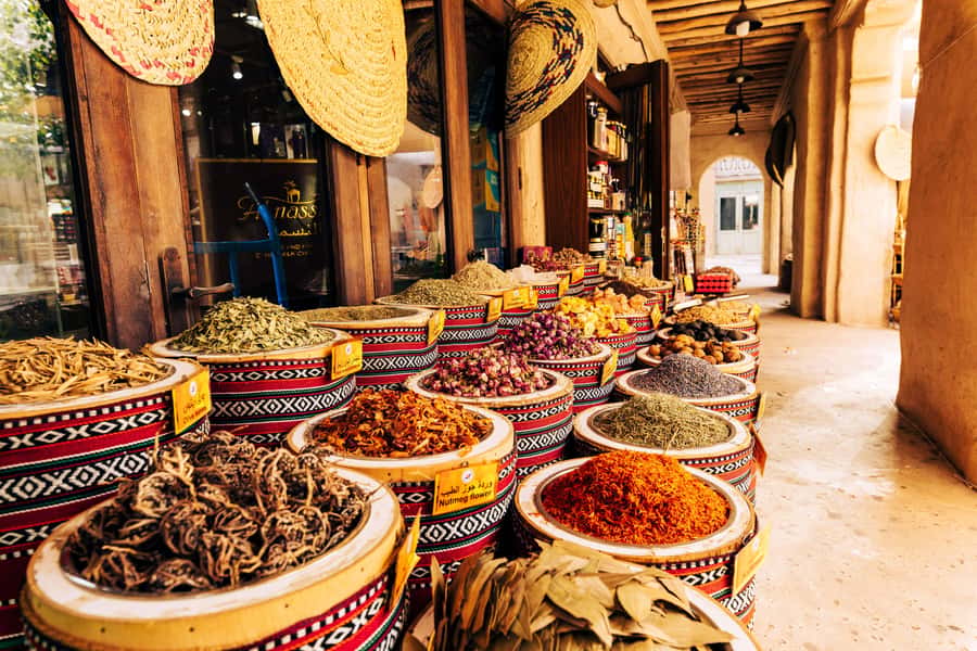 Dubai: Premium Old Town, Street Food, Souks & Boat Ride Tour - Souq Al Kabeer and the Walk-to-Shop Rhythm