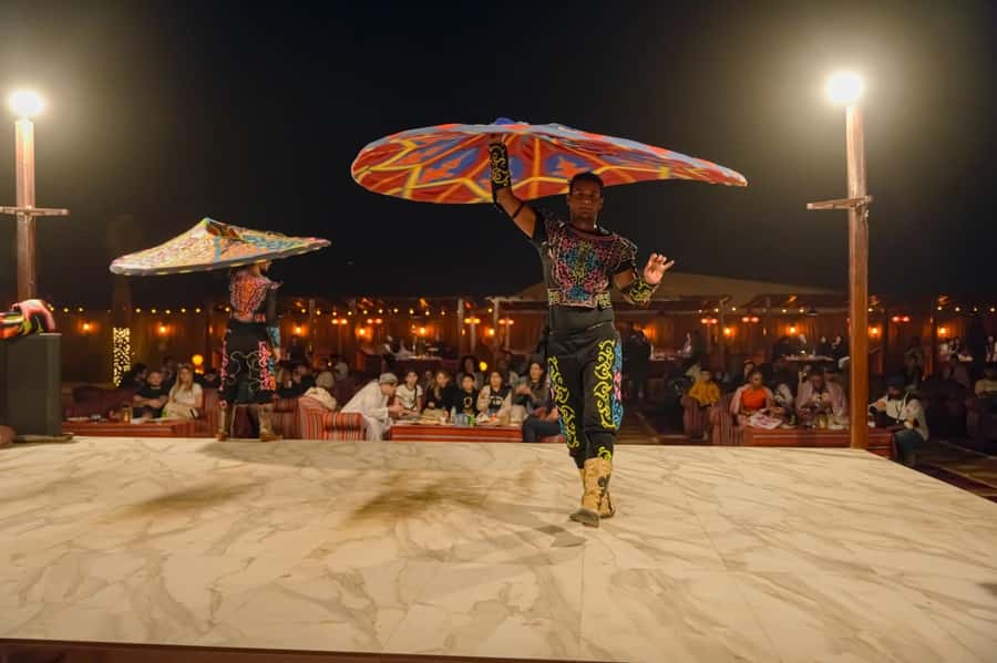 Dubai: Premium Red Dune Safari with Sandboarding & BBQ - Photo Stop Lighting in the Desert: Where the Magic Comes From