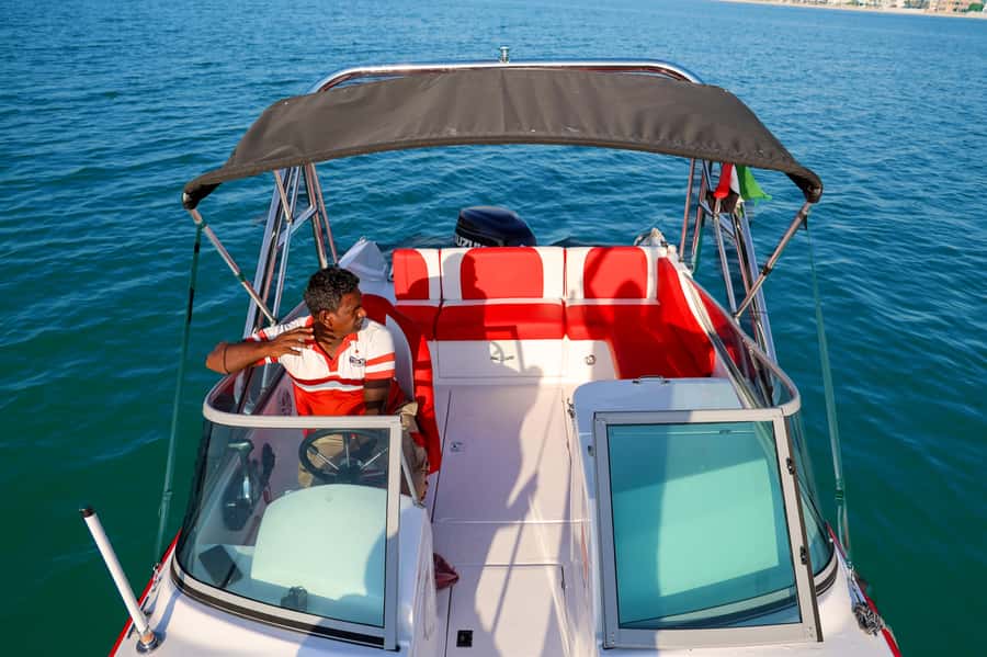 Dubai: Private Boat Tour - JBR/Burj Al Arab/Atlantis options - Crew, safety, and the small details that make the difference