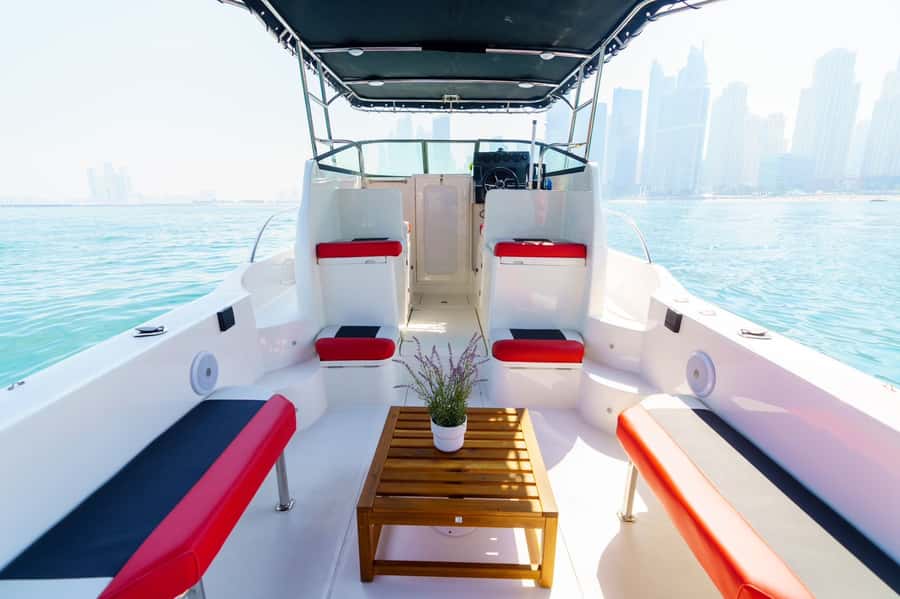 Dubai: Private Coastline Landmarks Mini-Yacht Tour - Quick hits on this Dubai mini-yacht route