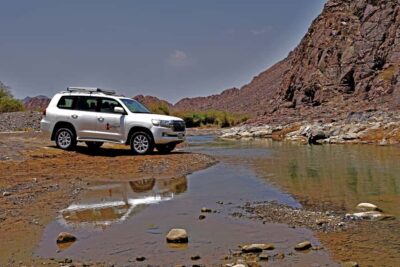 Private Desert Day Tour and Wadi Shawka Pool Visit