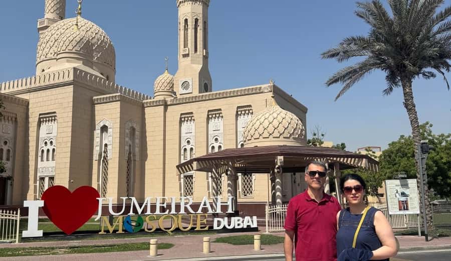 Dubai: Private Guided City Tour and Dubai Frame Entry Ticket - The highlight: Dubai Frame glass floor sky bridge