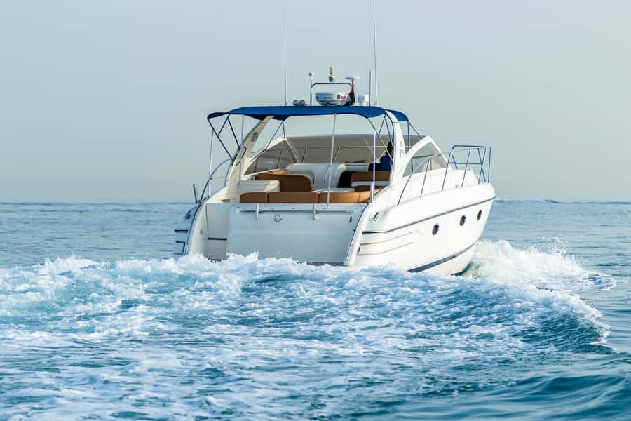 Dubai: Private Luxury Everest Yacht Cruise from Dubai Marina - Daytime vs sunset vs evening, and how to pick the right time slot